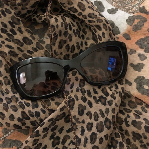 Vintage Prada Cat Eye Sunglasses - Picture 4 of 8